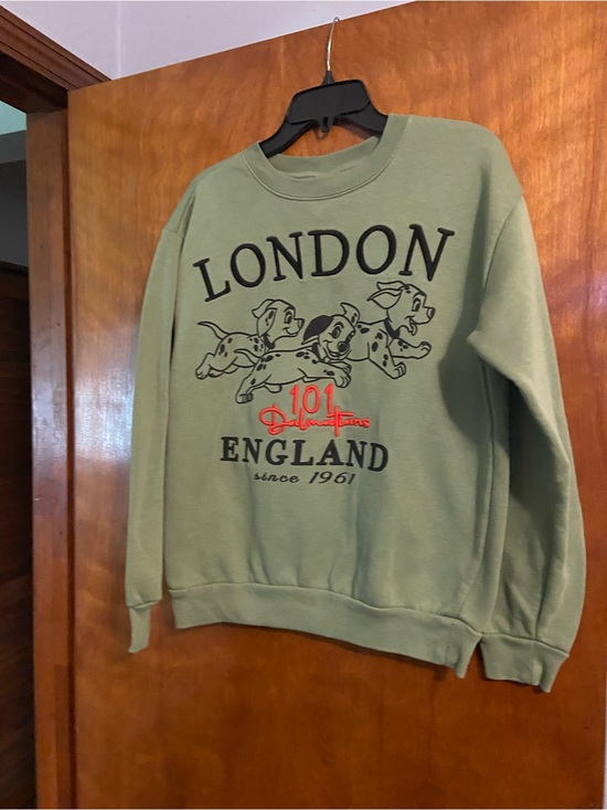 Disney Tops - Disney Sage Green 101 Dalmatians London England Crewneck Sweatshirt